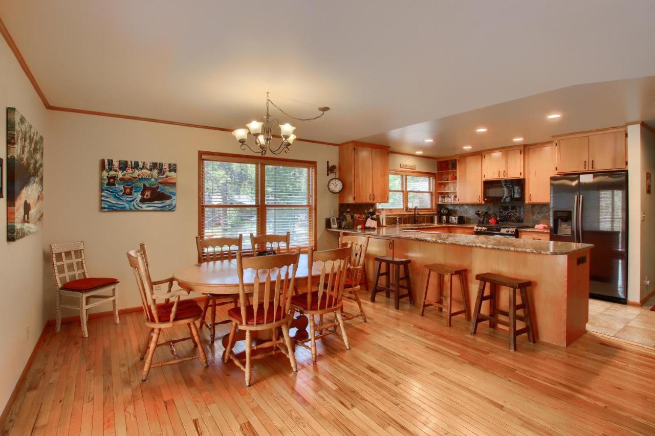 Вилла Apple Tree Bear House Йосемити-Уэст Экстерьер фото